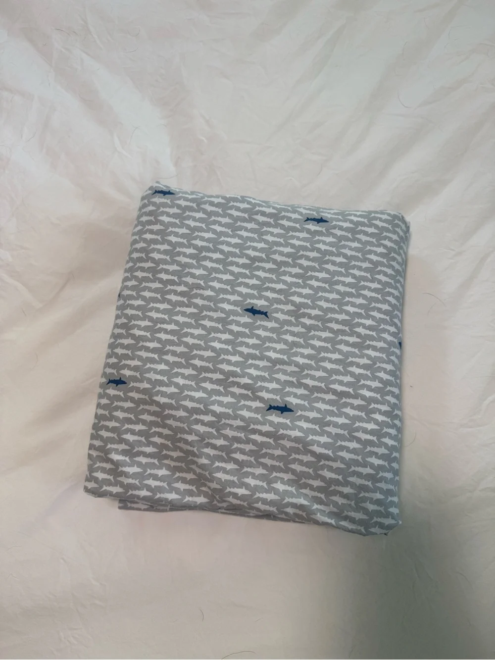 Southern Tide Home Shark Sighting cotton fitted sheet